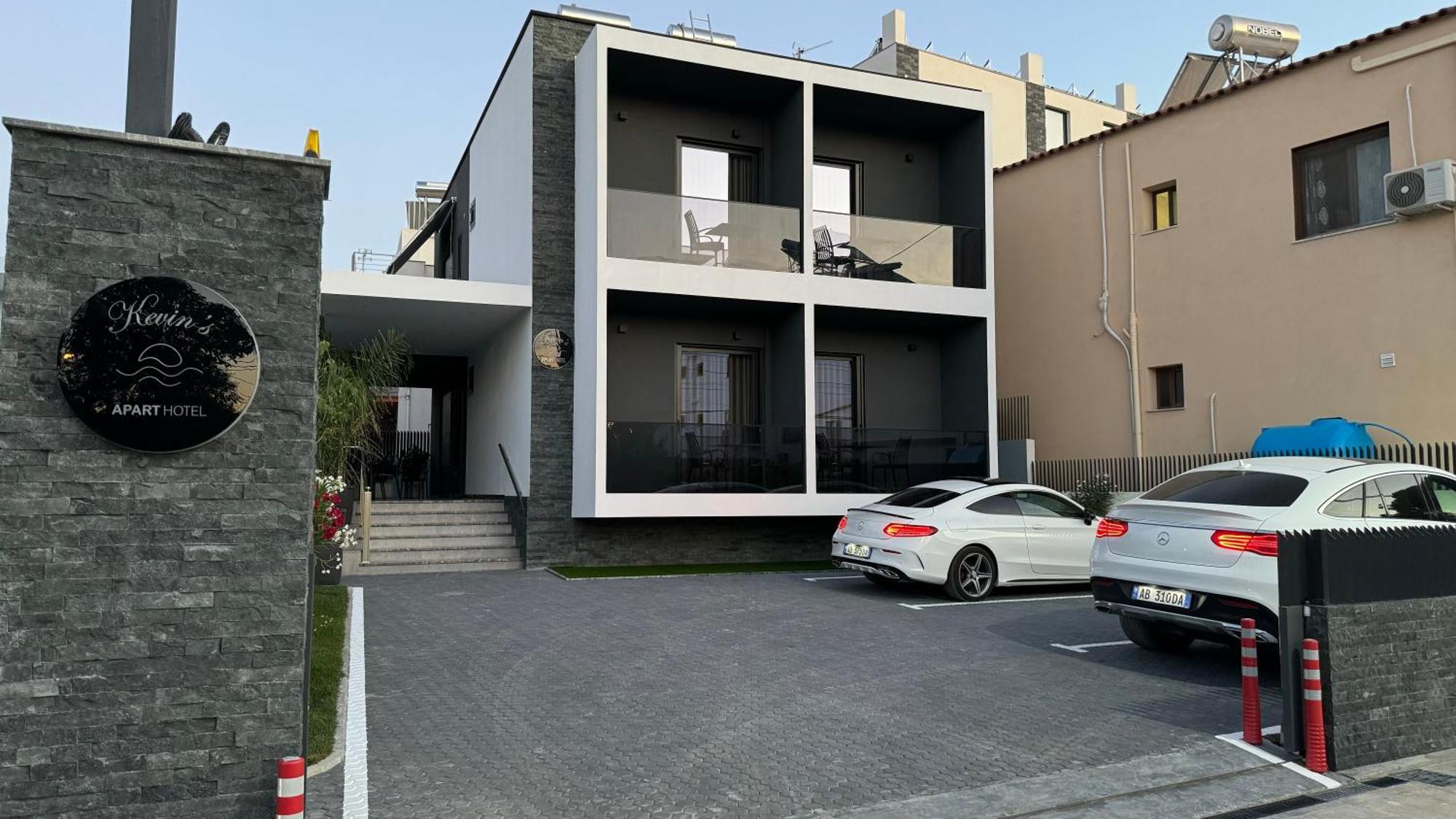 Kevin'S Aparthotel Wlora Zewnętrze zdjęcie