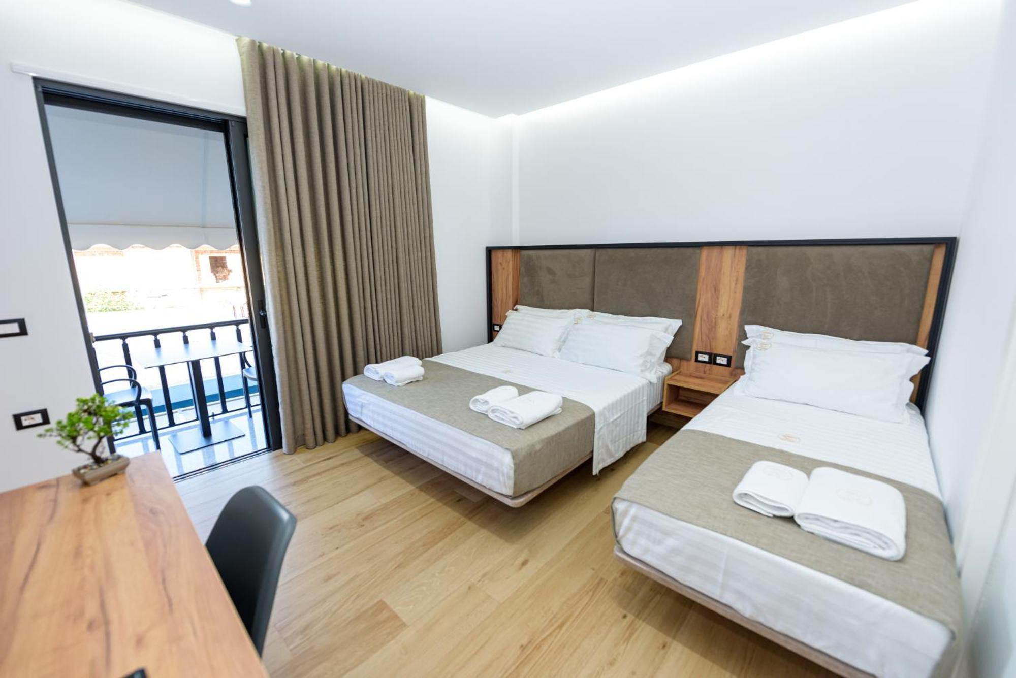 Kevin'S Aparthotel Wlora Zewnętrze zdjęcie